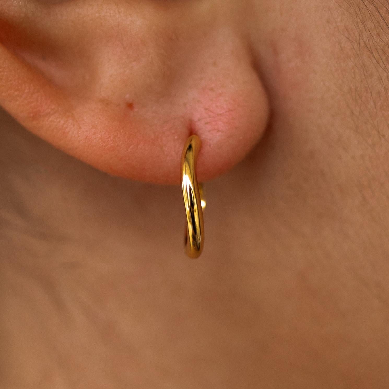 Essential Huggies Earrings, Gold | ALCO Jewelry
