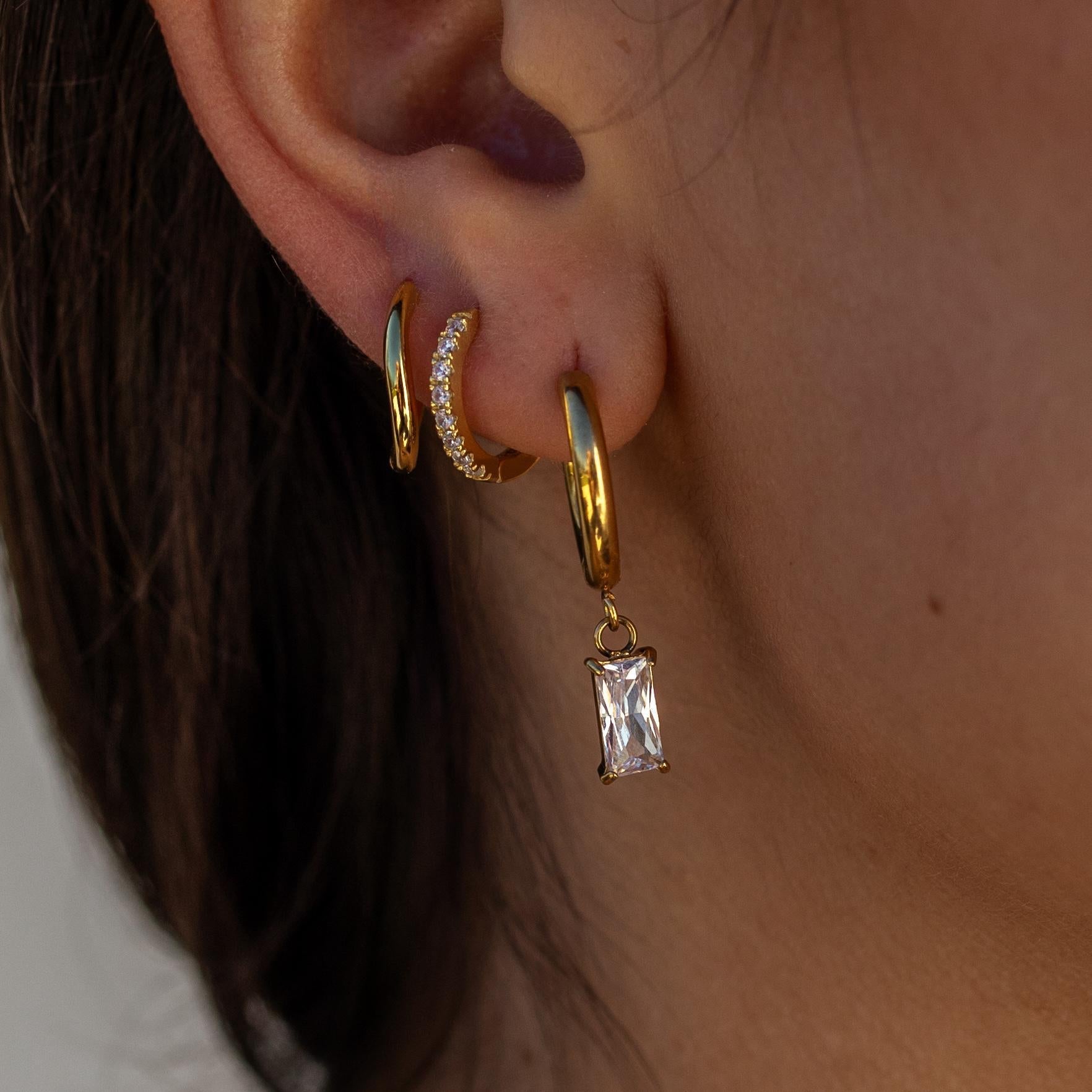 Essential Huggies Earrings, Gold | ALCO Jewelry