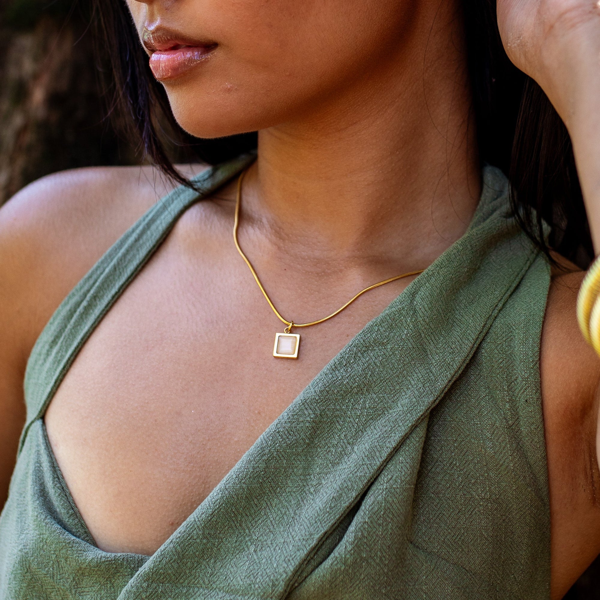 Grounded Necklace, Gold | ALCO Jewelry