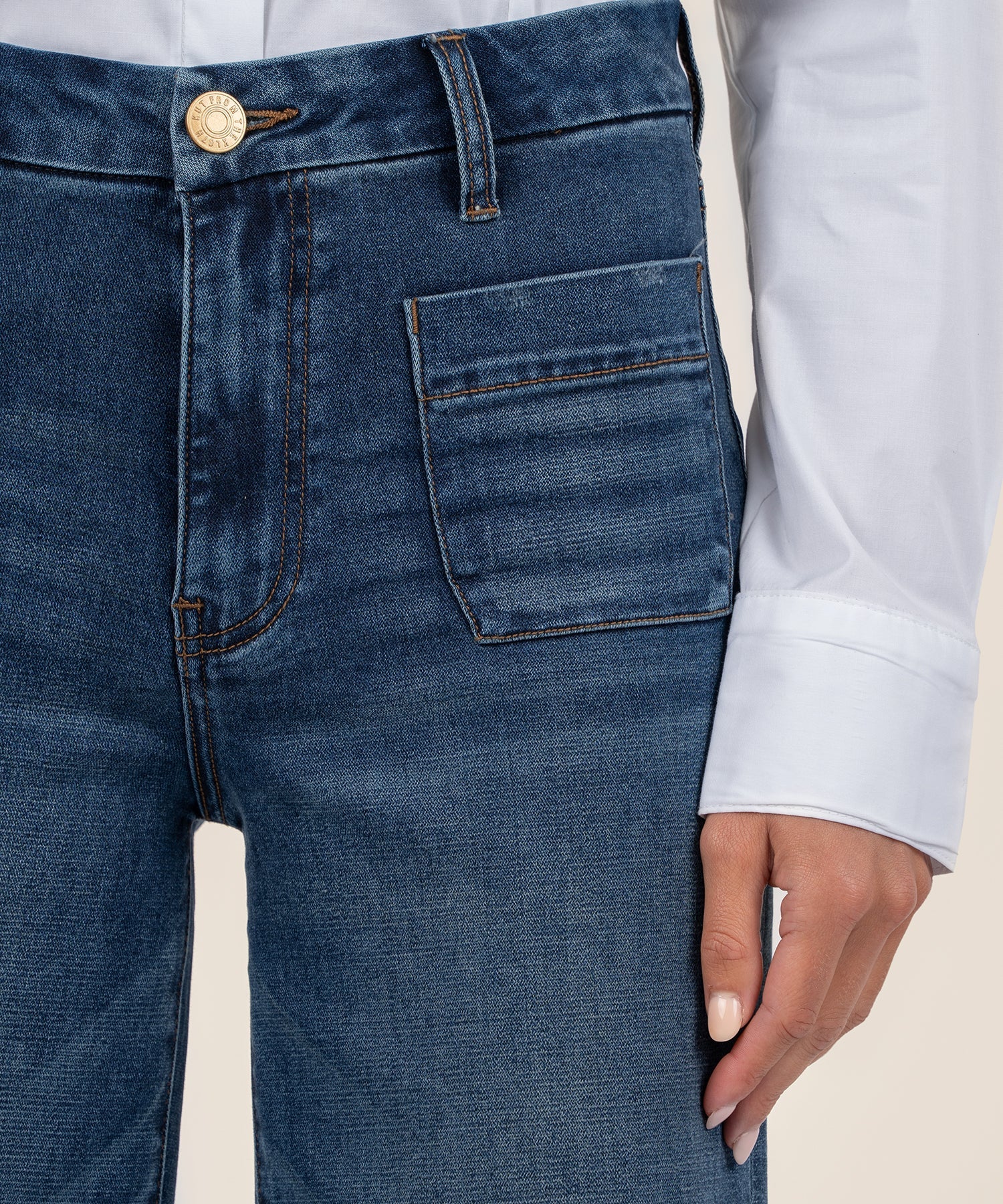 Meg High Rise Wide Leg Patch Pockets, Dandle Wash Dark | KUT from