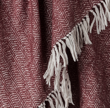 Red & Natural Zigzag Woven Cotton Throw | Rizzy